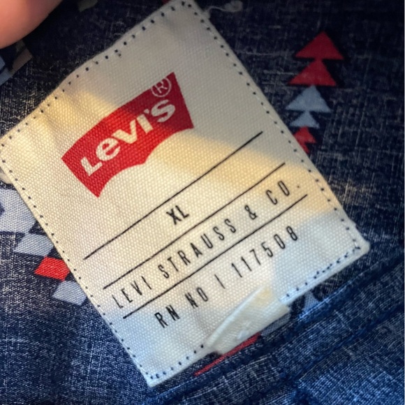 Levi's Men short sleeve Aztec Southwestern button up shirt XL - Picture 5 of 9